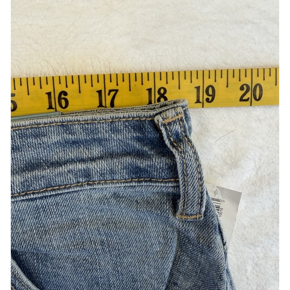 Old Navy Light Wash Denim Stretch Mini Skirt with Released Hem Size 16 - Picture 5 of 9
